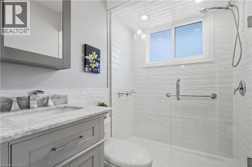 215 West 33Rd Street, Hamilton, ON 