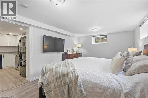 215 West 33Rd Street, Hamilton, ON 