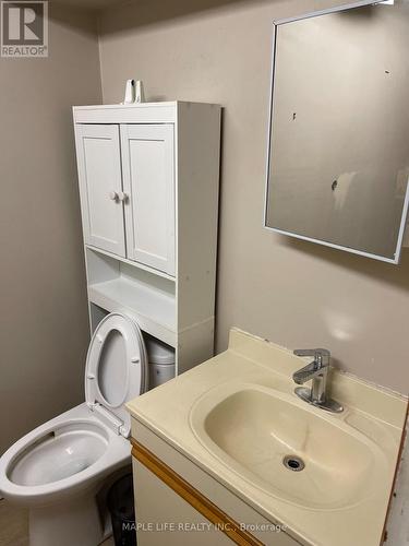 886 Srigley Street, Newmarket, ON 