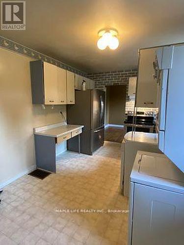 886 Srigley Street, Newmarket, ON 