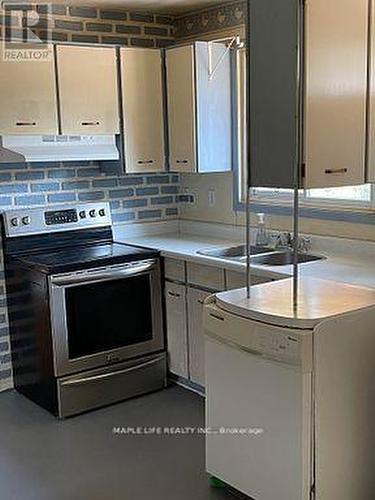 886 Srigley Street, Newmarket, ON 