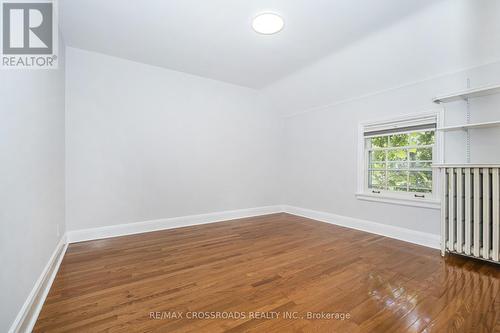 19 Strathgowan Crescent, Toronto, ON 