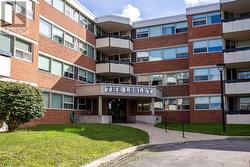 401 - 860 9 STREET E Owen Sound, ON N4K 1R2