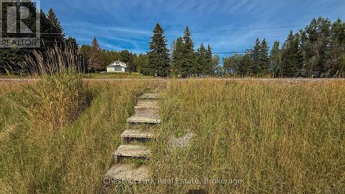 2442 520 Highway, Burk'S Falls, ON 