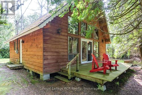 16 Youngs Drive, South Bruce Peninsula, ON 