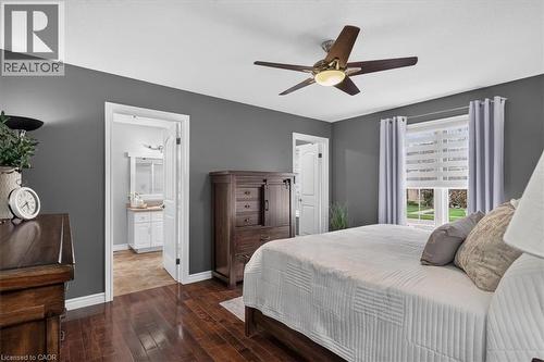 Hardwood-style flooring throughout - 515 Woodward Drive, Mount Brydges, ON 