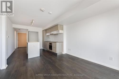 832 - 8 Hillsdale Avenue, Toronto, ON 