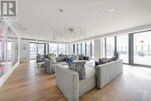 832 - 8 Hillsdale Avenue, Toronto, ON 