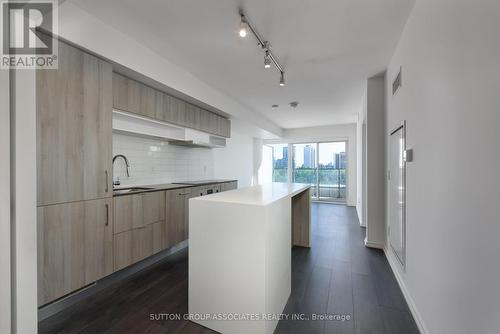 832 - 8 Hillsdale Avenue, Toronto, ON 
