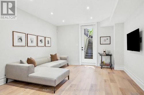 38A Maple Avenue N, Mississauga, ON 