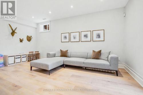 38A Maple Avenue N, Mississauga, ON 