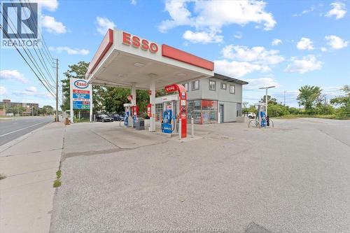 3511 Wyandotte, Windsor, ON 