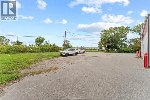 3511 Wyandotte, Windsor, ON 
