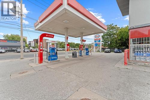 3511 Wyandotte, Windsor, ON 