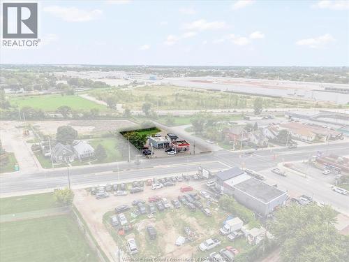 3511 Wyandotte, Windsor, ON 