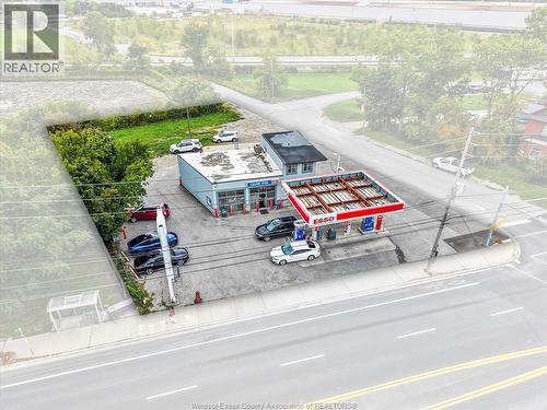3511 Wyandotte, Windsor, ON 