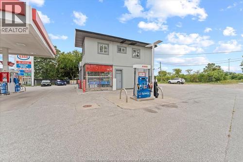 3511 Wyandotte, Windsor, ON 