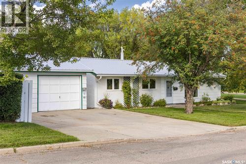 537 T AVENUE S  Saskatoon, SK S7M 3B5