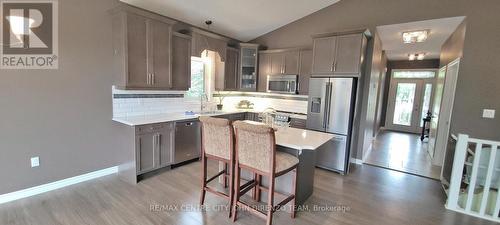 11 - 1 Vineden Drive, Central Elgin (Lynhurst), ON 