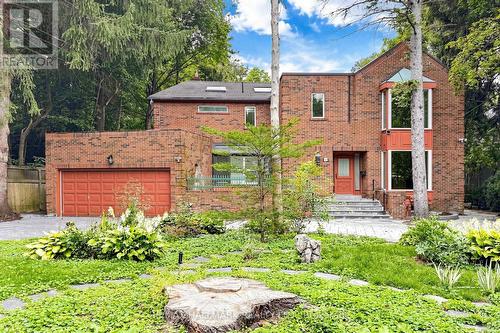 40 Donino Avenue is in a remarkable nigbourhood - 40 Donino Avenue, Toronto, ON 