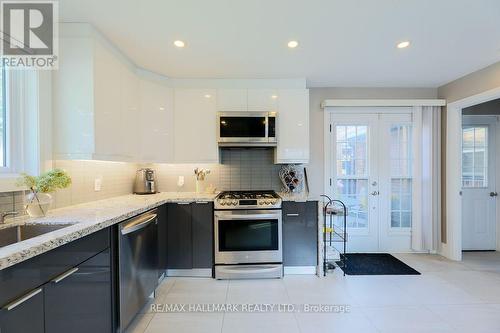 110 Lakeside Avenue, Toronto, ON 