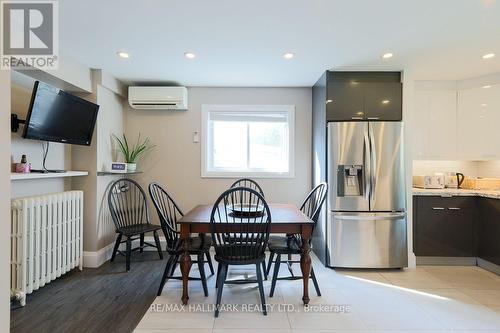 Large Eat In Breakfast - 110 Lakeside Avenue, Toronto, ON 
