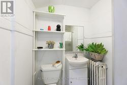Upper 3pc Washroom - 