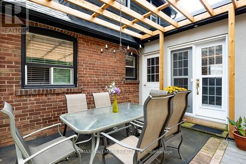 110 Lakeside Avenue, Toronto, ON 