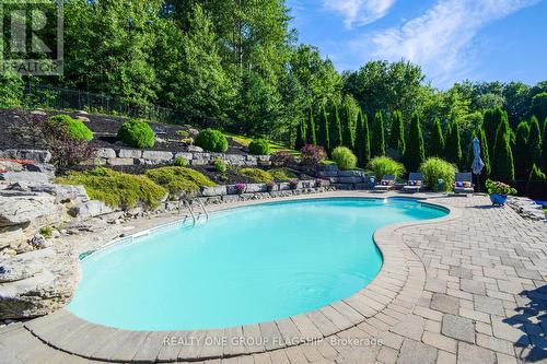 24 Wendat Trail E, Springwater, ON 