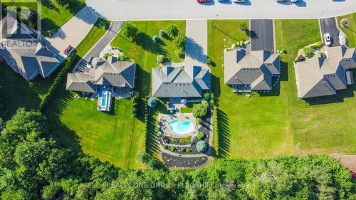 24 Wendat Trail E, Springwater, ON 