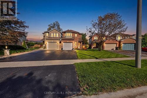36 Aikens Crescent, Barrie, ON 