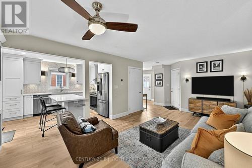 36 Aikens Crescent, Barrie, ON 