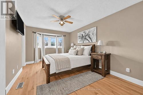 36 Aikens Crescent, Barrie, ON 
