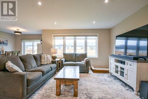 51 Harold Avenue, Severn, ON 