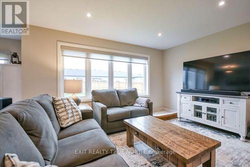 51 Harold Avenue, Severn, ON 
