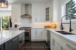 Plenty of counter space in the kitchen - 