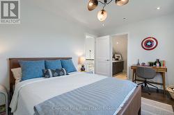 Guest bedroom 2 with 3 pc ensuite + walk-in closet - 