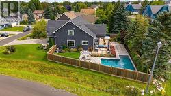 Enjoy a private back yard close to all ammenities - 
