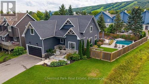 Private back yard for enjoyment or entertaining - 154 Brooker Boulevard, Blue Mountains, ON 
