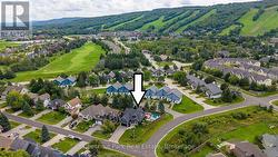 A short walk or drive to Blue Mtn golf & skiing - 