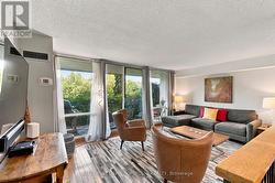 101 - 260 SCARLETT ROAD Toronto, ON M6N 4X6
