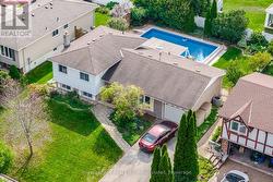 2452 YARMOUTH CRESCENT Oakville, ON L6L 2M8