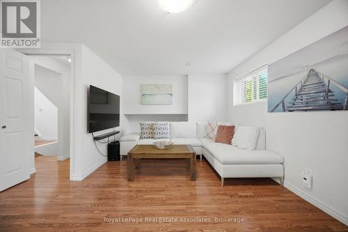 2452 Yarmouth Crescent, Oakville, ON 