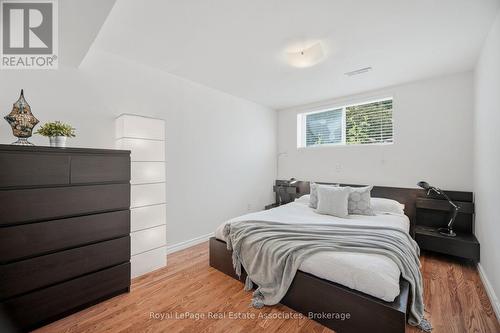 2452 Yarmouth Crescent, Oakville, ON 