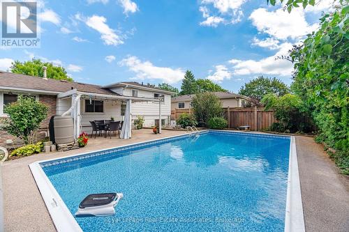 2452 Yarmouth Crescent, Oakville, ON 