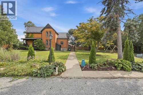 136 King Street South, Highgate, ON 