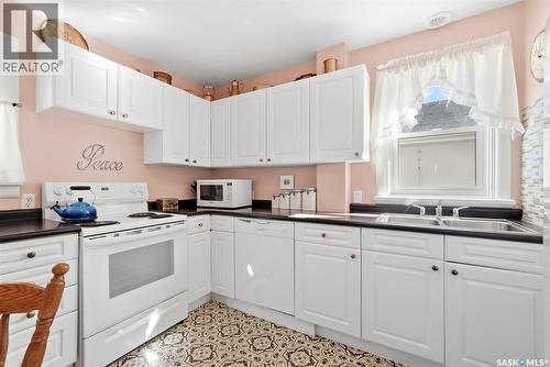 2728 Assiniboine Avenue, Regina, SK 