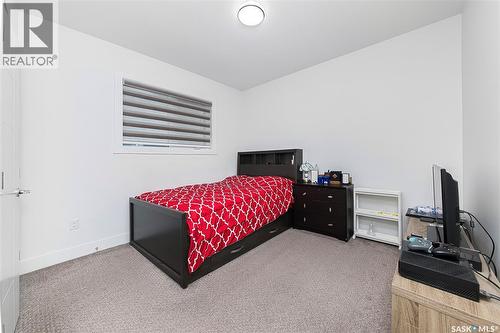 106 Kenaschuk Crescent, Saskatoon, SK 