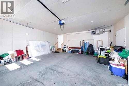 106 Kenaschuk Crescent, Saskatoon, SK 