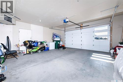 106 Kenaschuk Crescent, Saskatoon, SK 